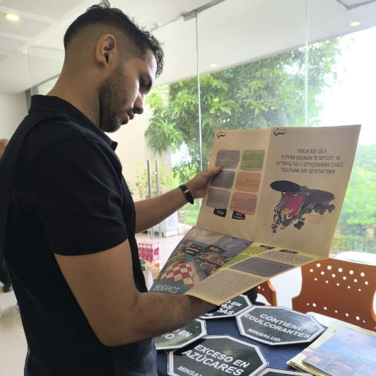 Derecho a la información alimentaria